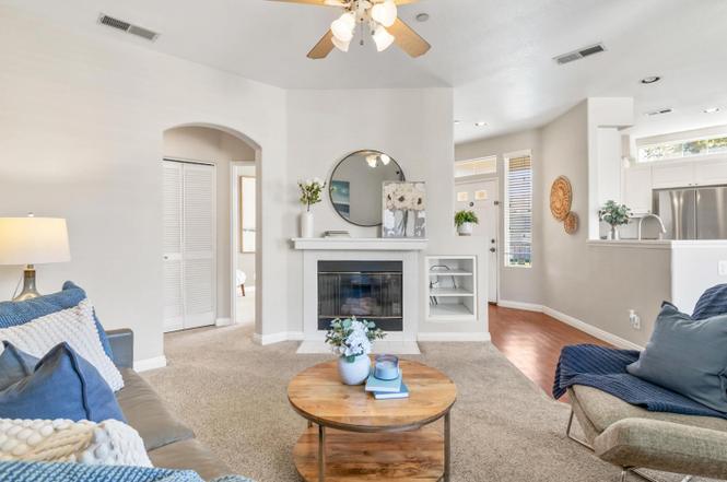 10766 Sabre Hill Dr #258, San Diego